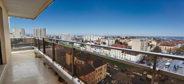 A Chalon sur Saône appartement T3 de 72 m² résidence PALMA vue panoramique