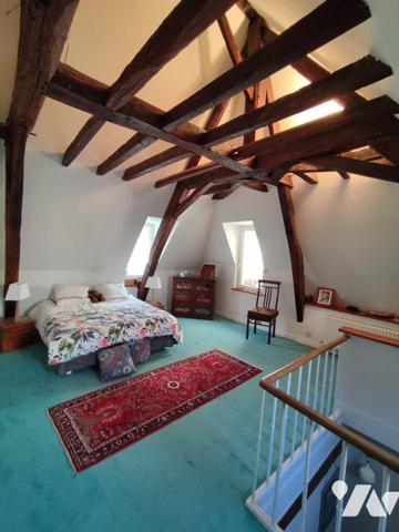 A Vendre Le Mans Hyper Centre ville spacieuse maison / loft de 4 chambres avec Garage et cave 