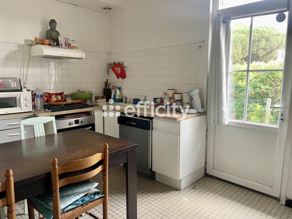Maison
         3 pièces
        - 74 m² 182 000 € *