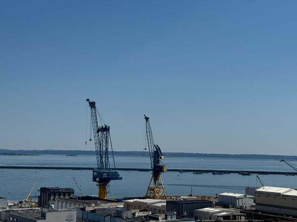 Brest-Vue Rade-Corniche-Appartement de Type 4-rénové-79m²+ascenseur et garage Brest