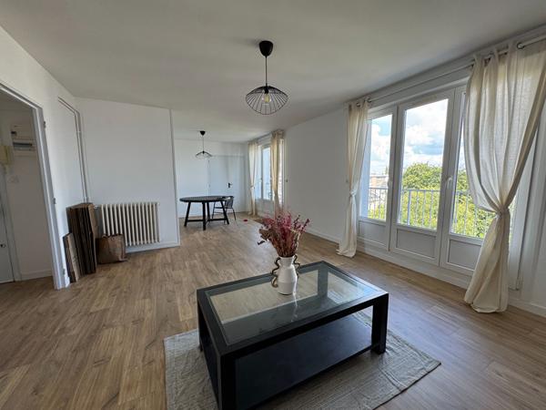 Brest-Vue Rade-Corniche-Appartement de Type 4-rénové-79m²+ascenseur et garage Brest
