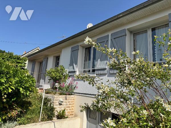 Damigny – Pavillon familial sur sous-sol complet avec véranda