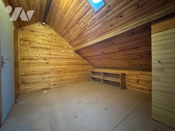 Damigny – Pavillon familial sur sous-sol complet avec véranda