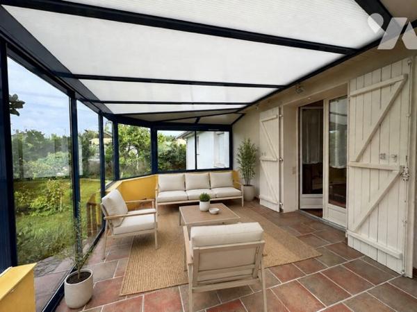 Damigny – Pavillon familial sur sous-sol complet avec véranda