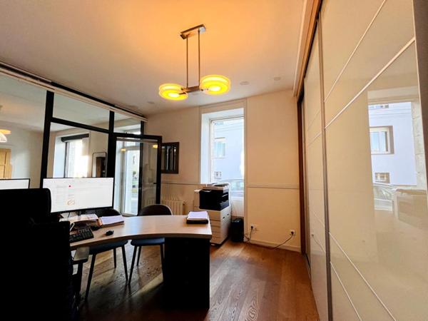 Maison fort potentiel -Port Vannes- 8 pièces- 175 m2-Jardin