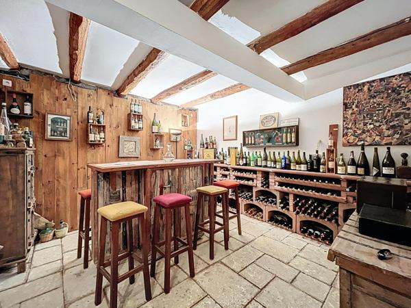 Grande maison de caractère au centre-ville – 7 pièces – 166 m²