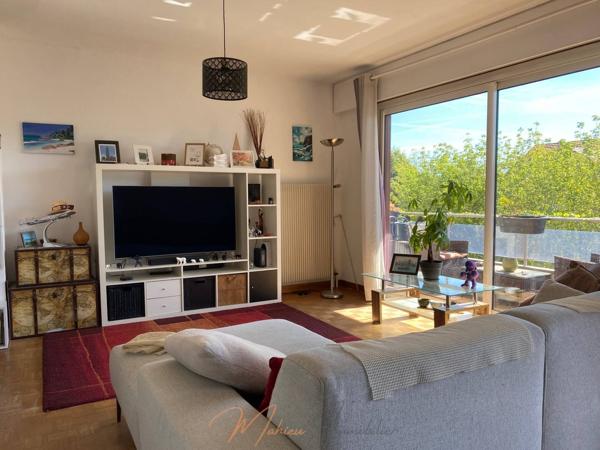 Appartement 4 pièces 90m² à vendre à Saint-Genis-Pouilly 01630