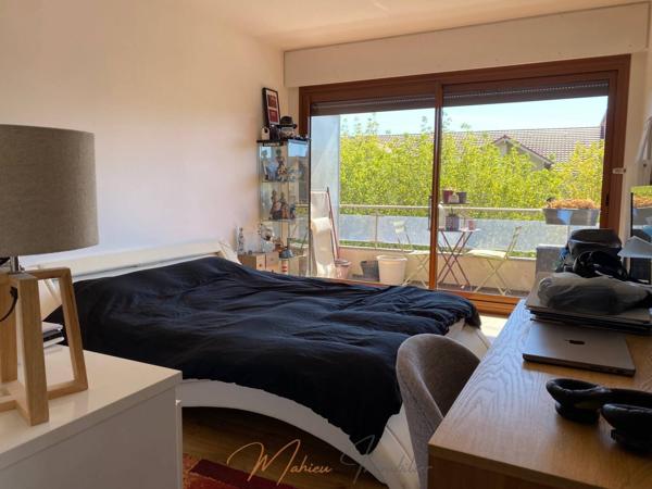 Appartement 4 pièces 90m² à vendre à Saint-Genis-Pouilly 01630