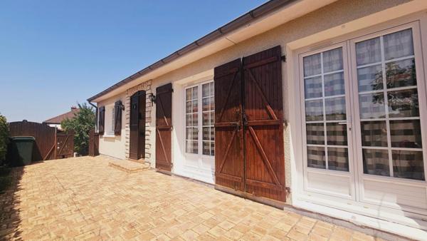 BOURGES MAISON DE PLAIN PIED 96.4M² 5 PIECES 4 CHAMBRES JARDIN