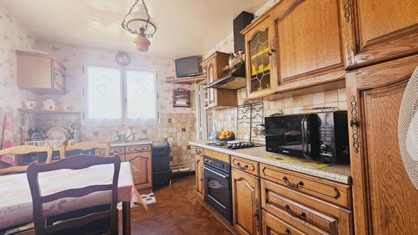 BOURGES MAISON DE PLAIN PIED 96.4M² 5 PIECES 4 CHAMBRES JARDIN