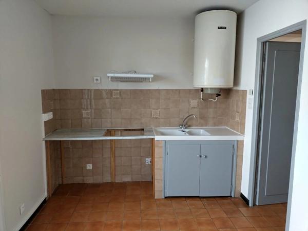 Location Appartement 2 pièces 44 m2 à Villeneuve-d'Olmes