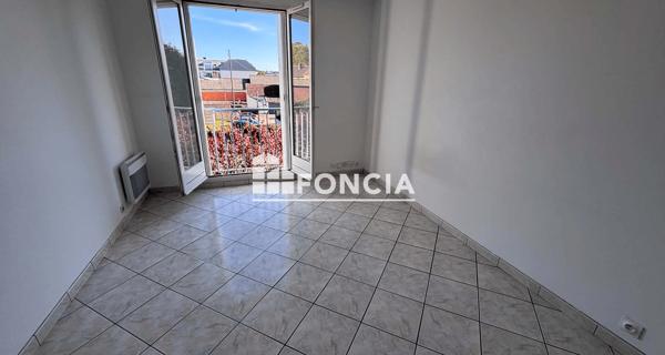Location Appartement 2 pièces 32.11 m² - Mantes-la-jolie 78200