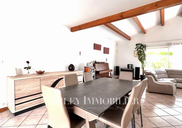 EXCLUSIVITÉ - À VENDRE 10 MIN DE LA ROCHELLE  - MAISON FAMILIALE  5 CHAMBRES AVEC PISCINE ET JARDIN²