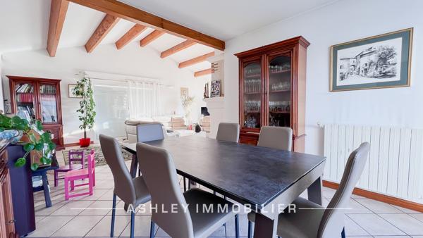 EXCLUSIVITÉ - À VENDRE 10 MIN DE LA ROCHELLE  - MAISON FAMILIALE  5 CHAMBRES AVEC PISCINE ET JARDIN²