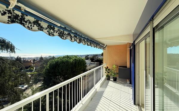 Appartement à vendre    3 pièces • 55 m2 Nice