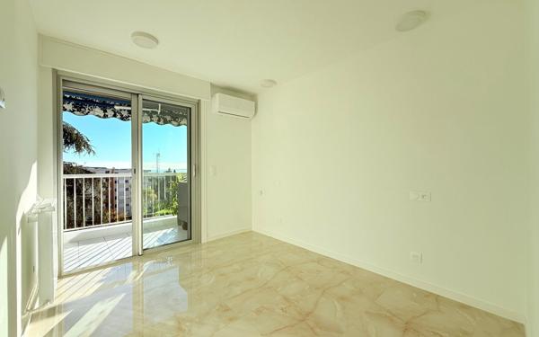 Appartement à vendre    3 pièces • 55 m2 Nice