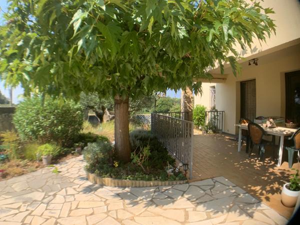 Jolie maison meublée avec dépendance