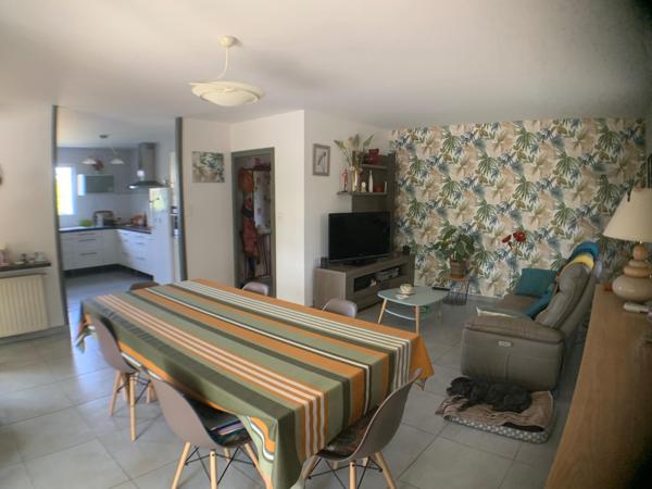 Jolie maison meublée avec dépendance