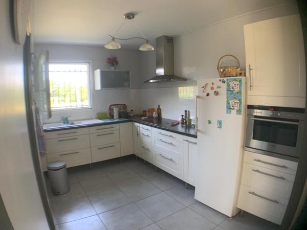 Jolie maison meublée avec dépendance