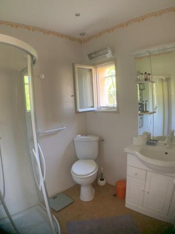 Jolie maison meublée avec dépendance