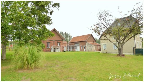 Maison bourgeoise 190 m2 avec piscine intérieure chauffée, garages et dépendances