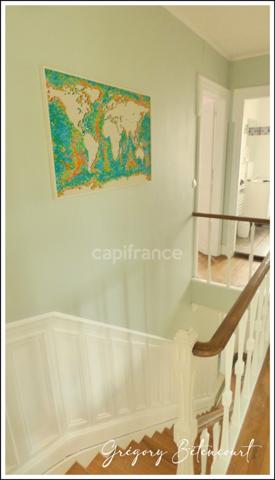 Maison bourgeoise 190 m2 avec piscine intérieure chauffée, garages et dépendances