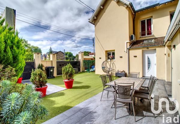 Maison à vendre 6 pièces 103 m² Crécy-la-Chapelle