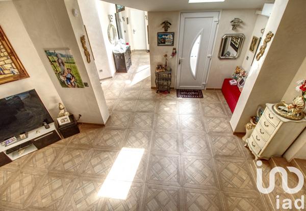 Maison à vendre 6 pièces 103 m² Crécy-la-Chapelle