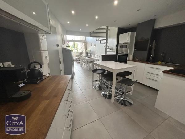 Appartement à vendre 4 pièces 95.2m² Pont-de-Chéruy (38230)