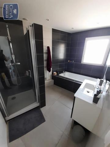 Appartement à vendre 4 pièces 95.2m² Pont-de-Chéruy (38230)