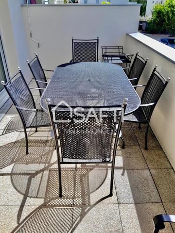 Faibles charges de copropriété, résidence calme.