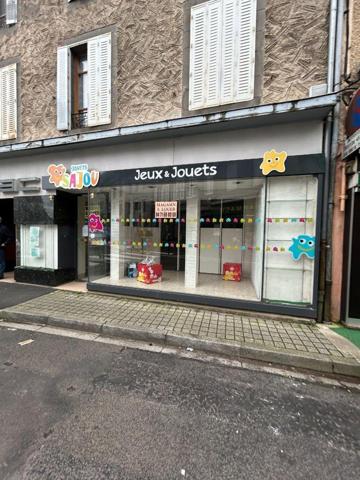 Immeuble à vendre à Mauriac dans le Cantal (15200), ref : 15060/1238