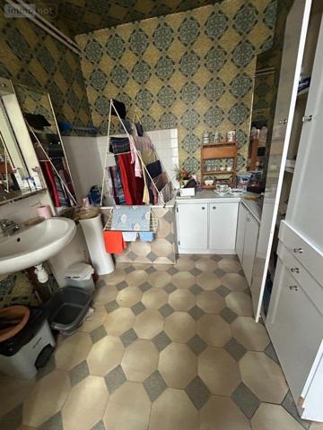 Immeuble à vendre à Mauriac dans le Cantal (15200), ref : 15060/1238