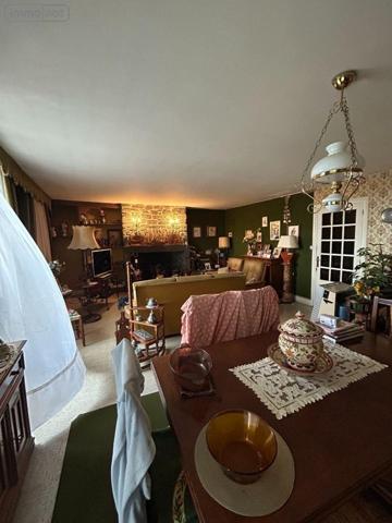 Immeuble à vendre à Mauriac dans le Cantal (15200), ref : 15060/1238