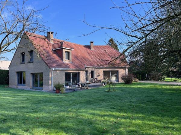 Propriete à vendre à Hazebrouck dans le Nord (59190), ref : 13078/3570