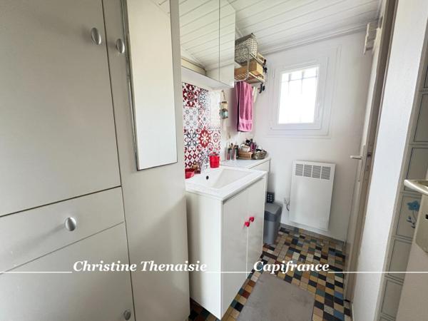 Maison à vendre rénovée 2 pièces + Véranda + Annexe de 41 m2 à deux pas de la mer et de la forêt SAINT HILAIRE DE RIEZ (85)