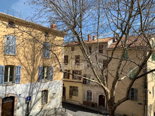 Dpt Var (83), à vendre HYERES appartement T2 de 42 m², Centre ville, Parcours des Arts