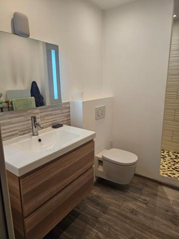 Cogolin (83310) GRAND STUDIO dernier étage