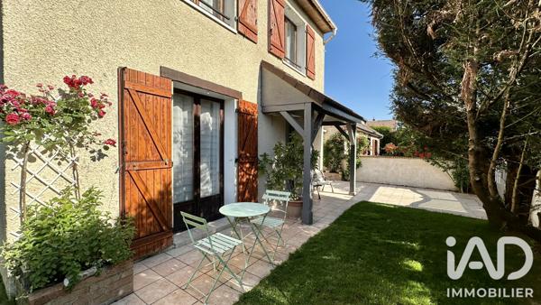 Maison à vendre 6 pièces 105 m² Sainte-Geneviève-des-Bois