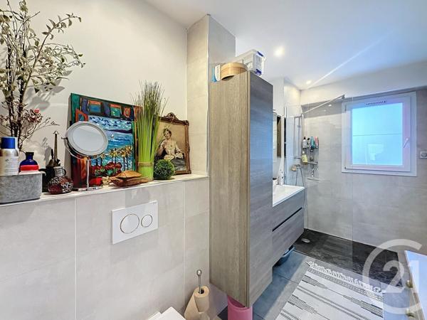 Appartement T3 à vendre  3 pièces - 73,02 m2 ST RAPHAEL - 83