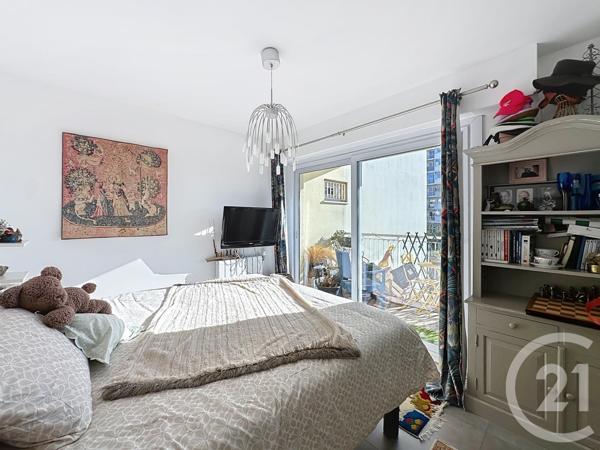 Appartement T3 à vendre  3 pièces - 73,02 m2 ST RAPHAEL - 83