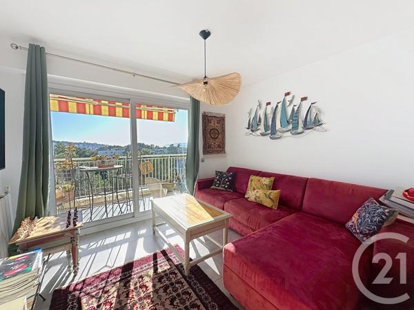 Appartement T3 à vendre  3 pièces - 73,02 m2 ST RAPHAEL - 83