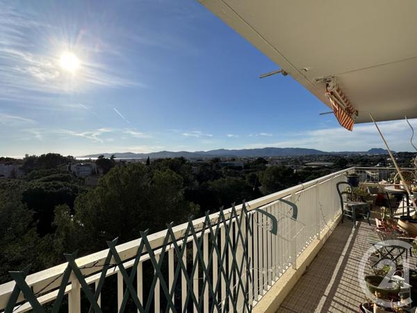Appartement T3 à vendre  3 pièces - 73,02 m2 ST RAPHAEL - 83