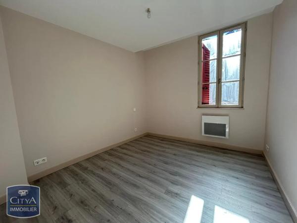 Appartement à louer 3 pièces 62.41m² Tulle (19000)