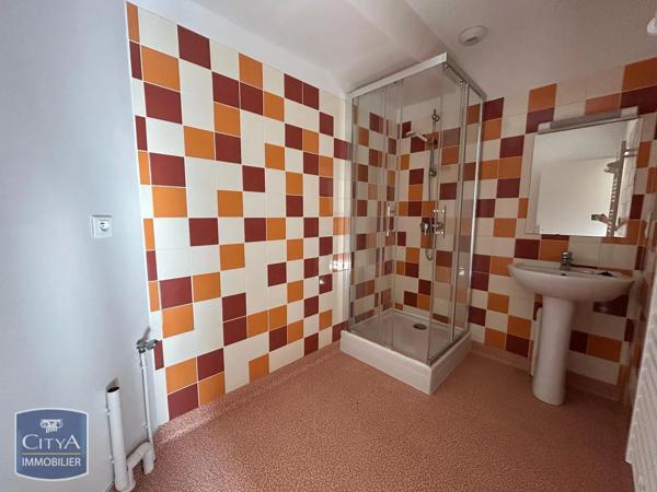 Appartement à louer 3 pièces 62.41m² Tulle (19000)