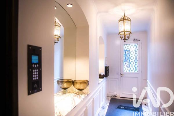 Immeuble à vendre 986 m² Paris 8