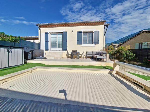Fontaine-de-Vaucluse – Maison 3 chambres avec piscine
