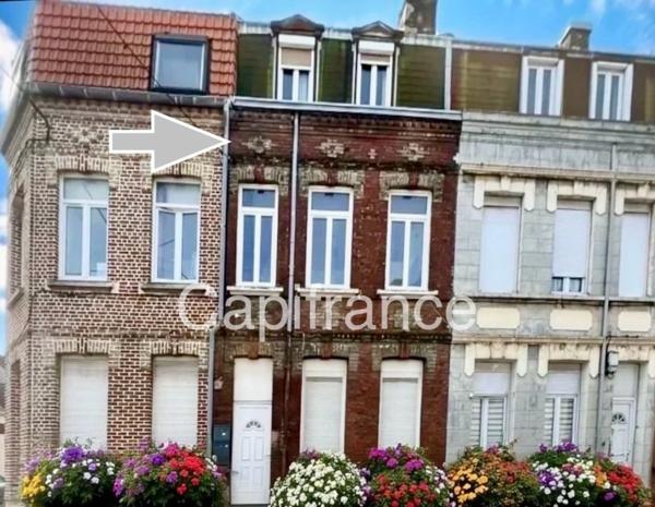 Investisseurs: Immeuble de 5 appartements loués à vendre centre CALAIS (62)