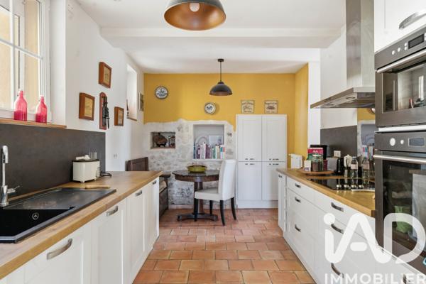 Maison à vendre 6 pièces 150 m² Aix-en-Provence