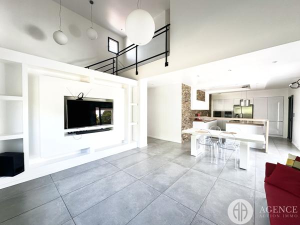 Saint-Maurice-l'Exil (38550) villa piscine